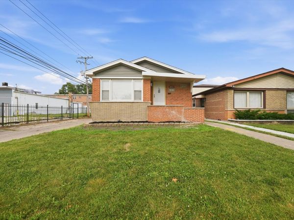 8642 S Indiana Avenue , Chicago, IL 60619