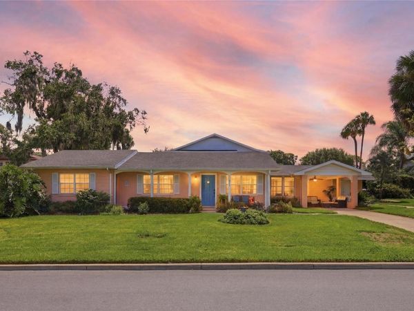 936 N BAKER STREET , MOUNT DORA, FL 32757