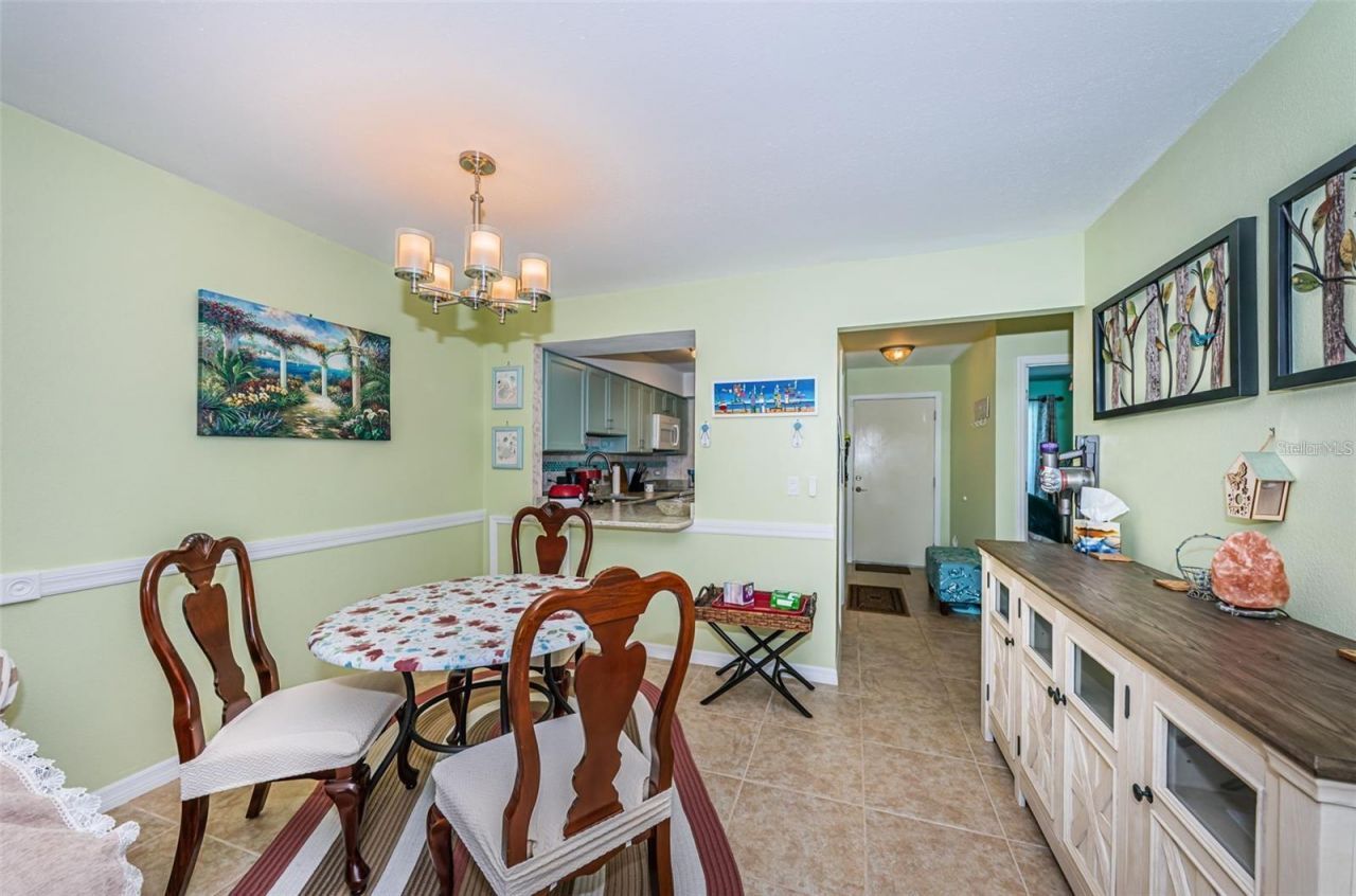 2117 Lakewood Club Drive S, Unit 7K, Saint Petersburg, FL 33712 Photo