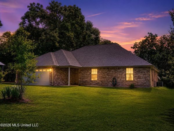 23 Hubert Spiers Road, Carriere, MS 39426