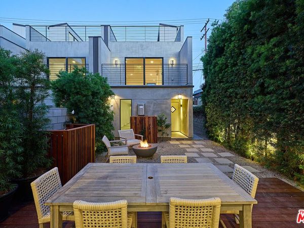 742 Brooks Avenue , Los Angeles, CA 90291