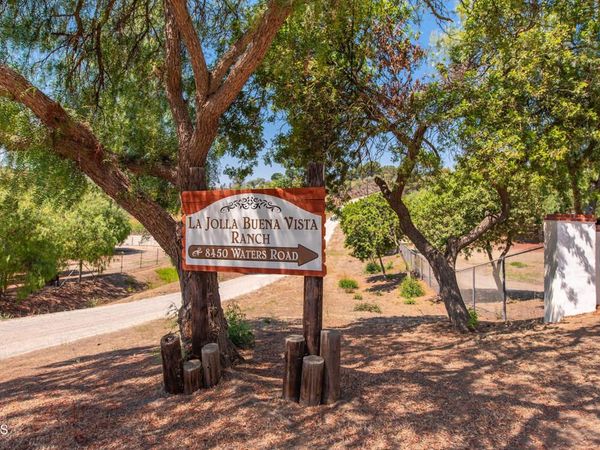 8450 Waters Road , Moorpark, CA 93021