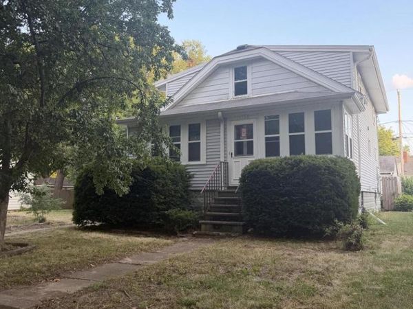 1331 E Saveland AVENUE, Milwaukee, WI 53207