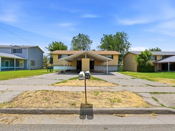 1903 W HYANNIS AVE , West Valley City, UT 84119