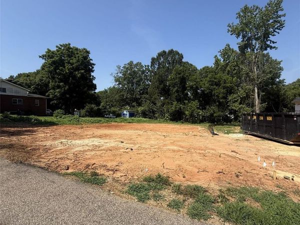 1011/1013 Elm Street , Kannapolis, NC 28081