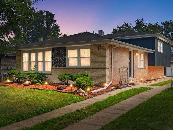 14737 Blackstone Avenue , Dolton, IL 60419