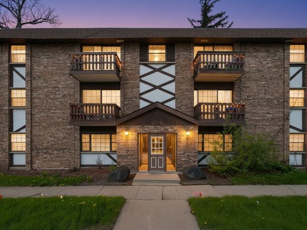 9602 Schiller Boulevard , Unit 3N, Franklin Park, IL 60131