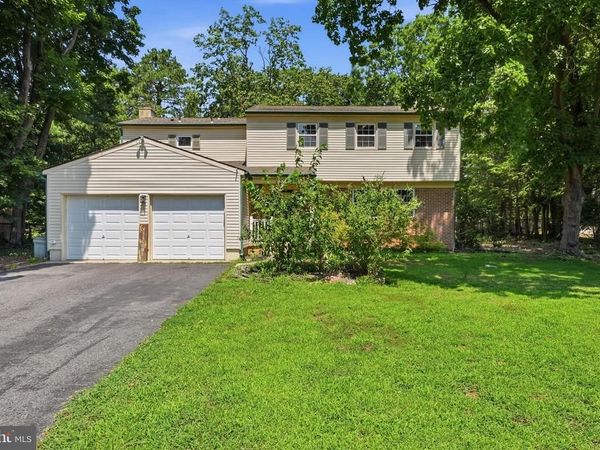 17 BRIARWOOD DRIVE , VOORHEES, NJ 08043