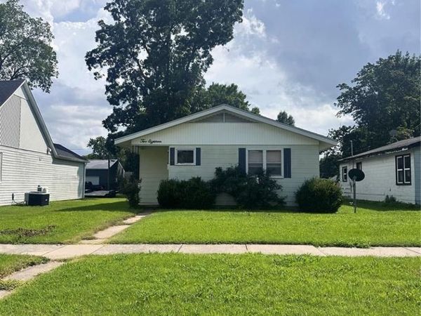 218 Elliott Avenue, Chaffee, MO 63740