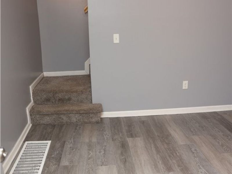 240 E Miller Avenue, Akron, OH 44301 Photo 14