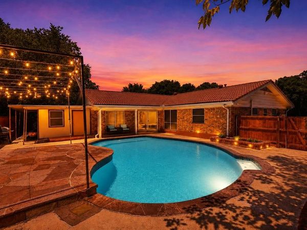 2237 Shady Brook Drive, Bedford, TX 76021
