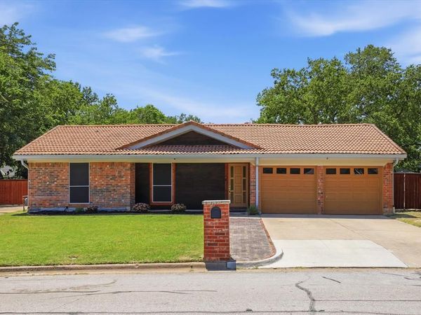 2237 Shady Brook Drive, Bedford, TX 76021