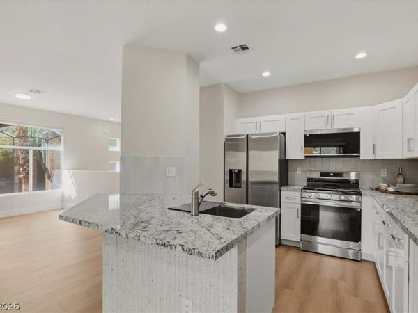 1608 Hills Of Red Drive , Unit 201, Las Vegas, NV 89128