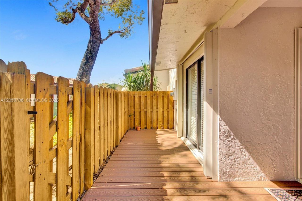 12471 NW 3 St , Unit D2, Plantation, FL 33325 Photo