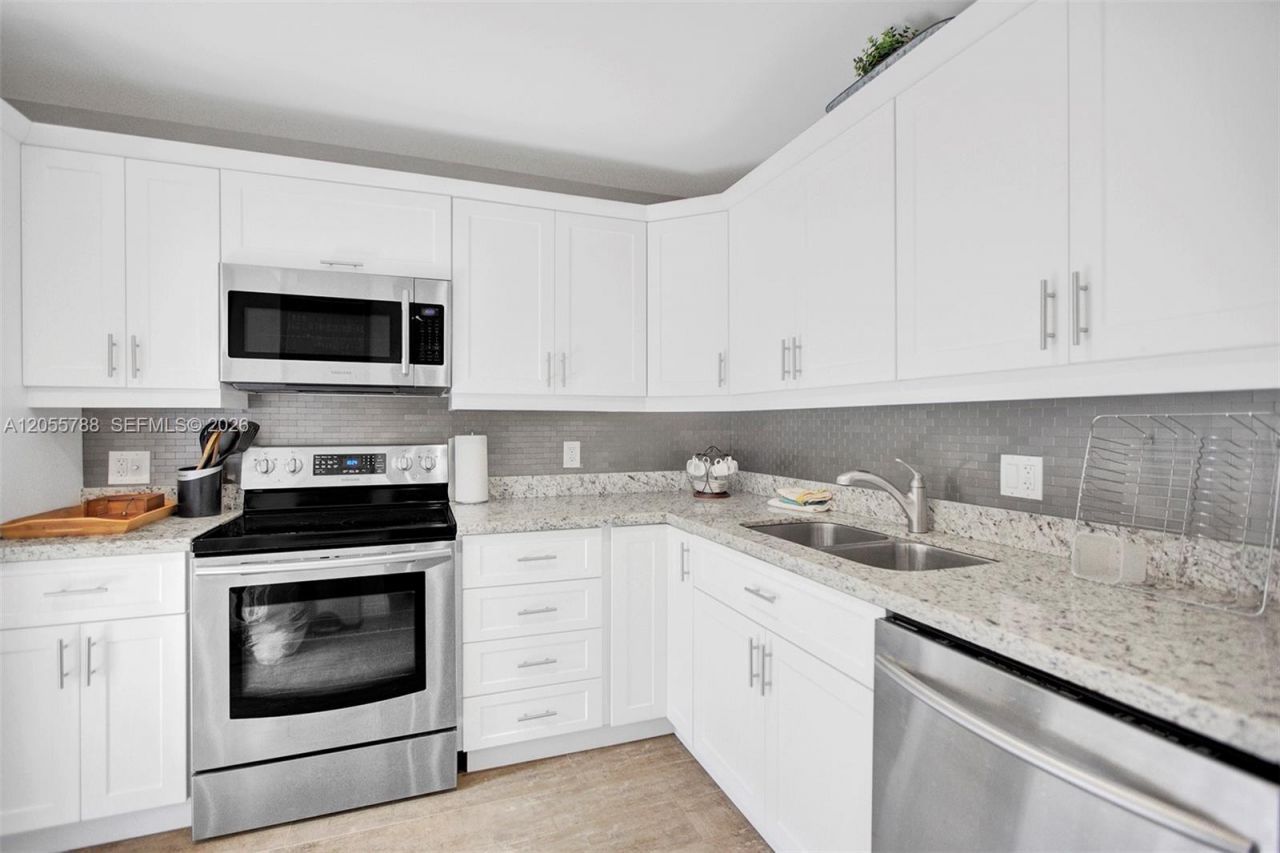 12471 NW 3 St , Unit D2, Plantation, FL 33325 Photo