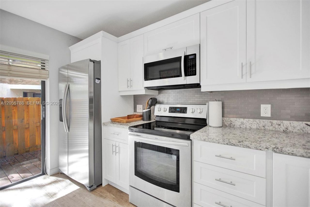 12471 NW 3 St , Unit D2, Plantation, FL 33325 Photo
