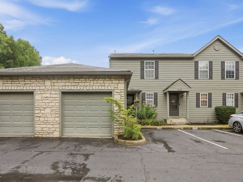 4052 Meadowick Drive, Unit 89B, Columbus, OH 43230 Photo 3