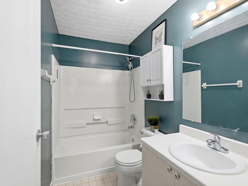 4052 Meadowick Drive, Unit 89B, Columbus, OH 43230 Photo 38