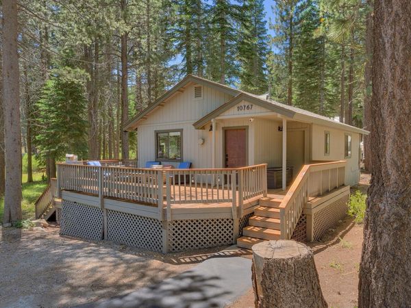 10767 Skislope Way, Truckee, CA 96161