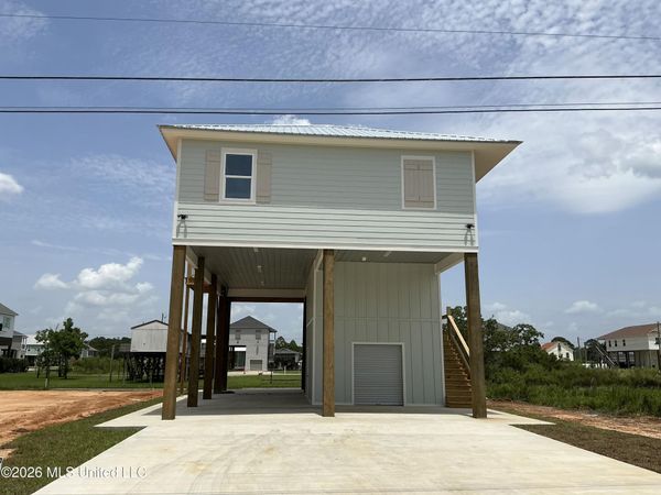 5067 Nebraska Street, Bay Saint Louis, MS 39520