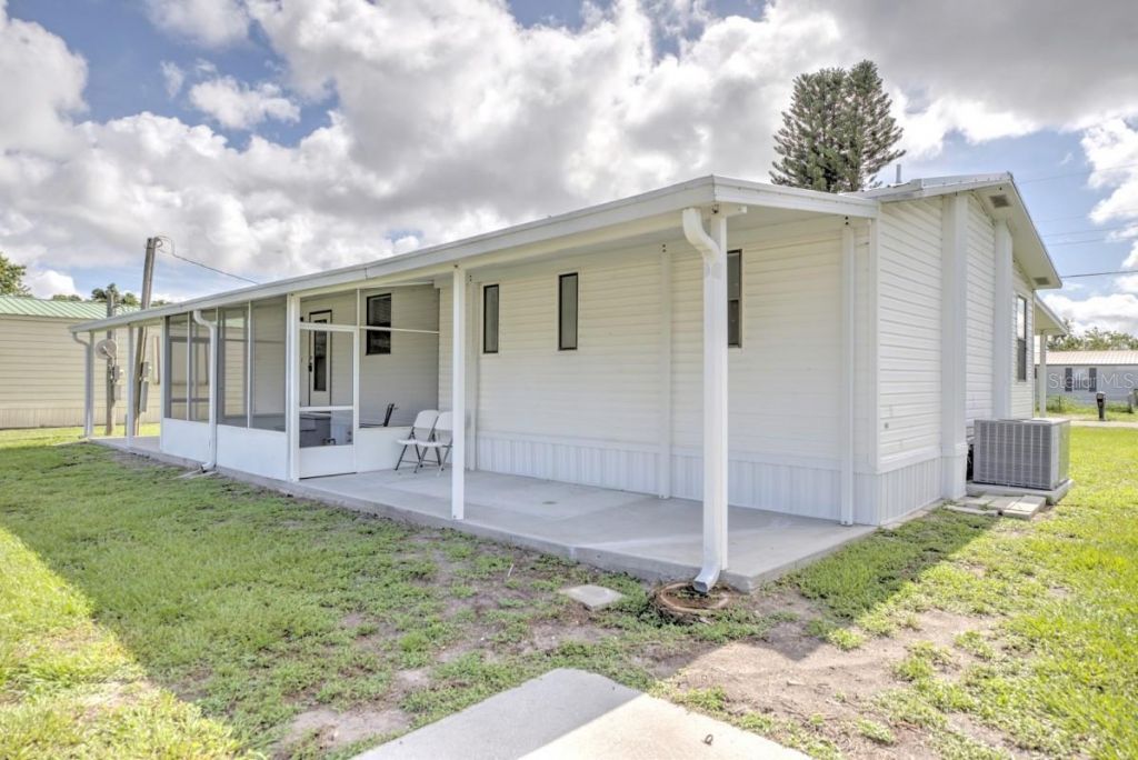 3523 SE 35th Avenue , Okeechobee, FL 34974 Photo