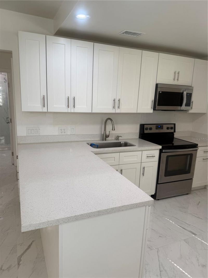 305 Ann Street, Edgewater, FL 32132 Photo