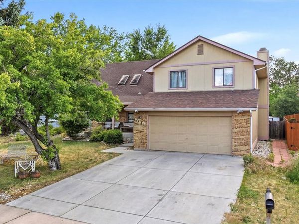 2131 S Newark Way , Aurora, CO 80014