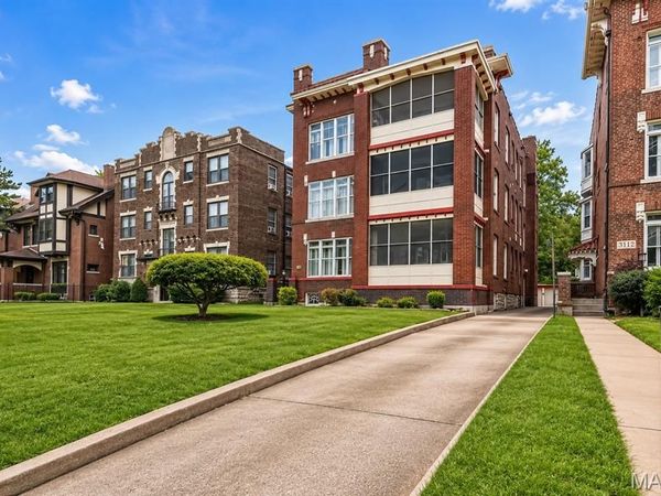 5138 Waterman Boulevard , St Louis, MO 63108