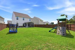 805 Redbud Lane photo 4