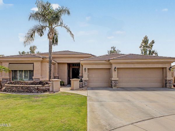 4611 S AMBROSIA Court, Chandler, AZ 85248