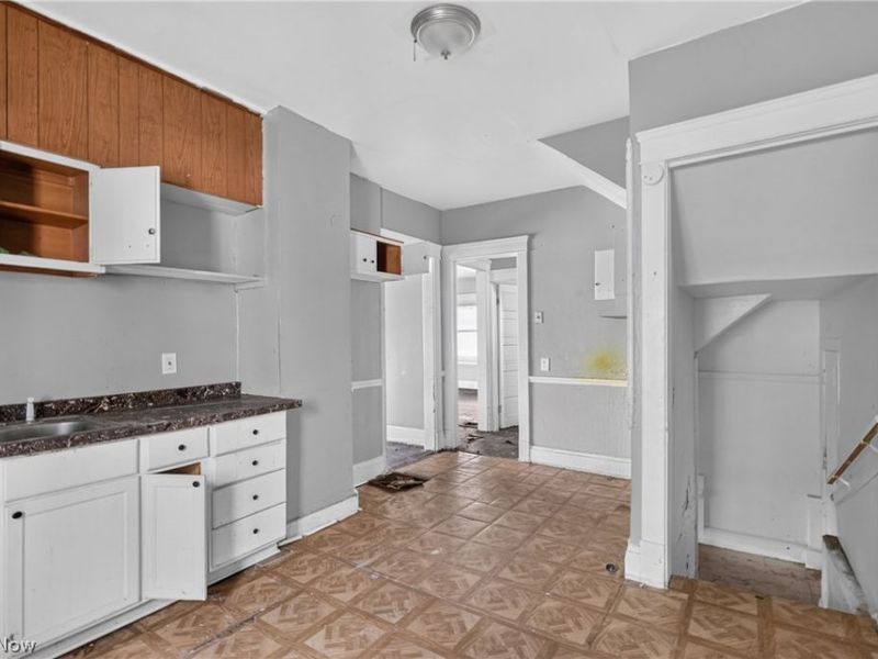 3527 E 140th Street, Cleveland, OH 44120 Photo 13