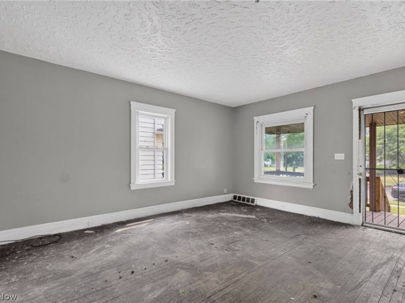 3527 E 140th Street, Cleveland, OH 44120 Photo 8