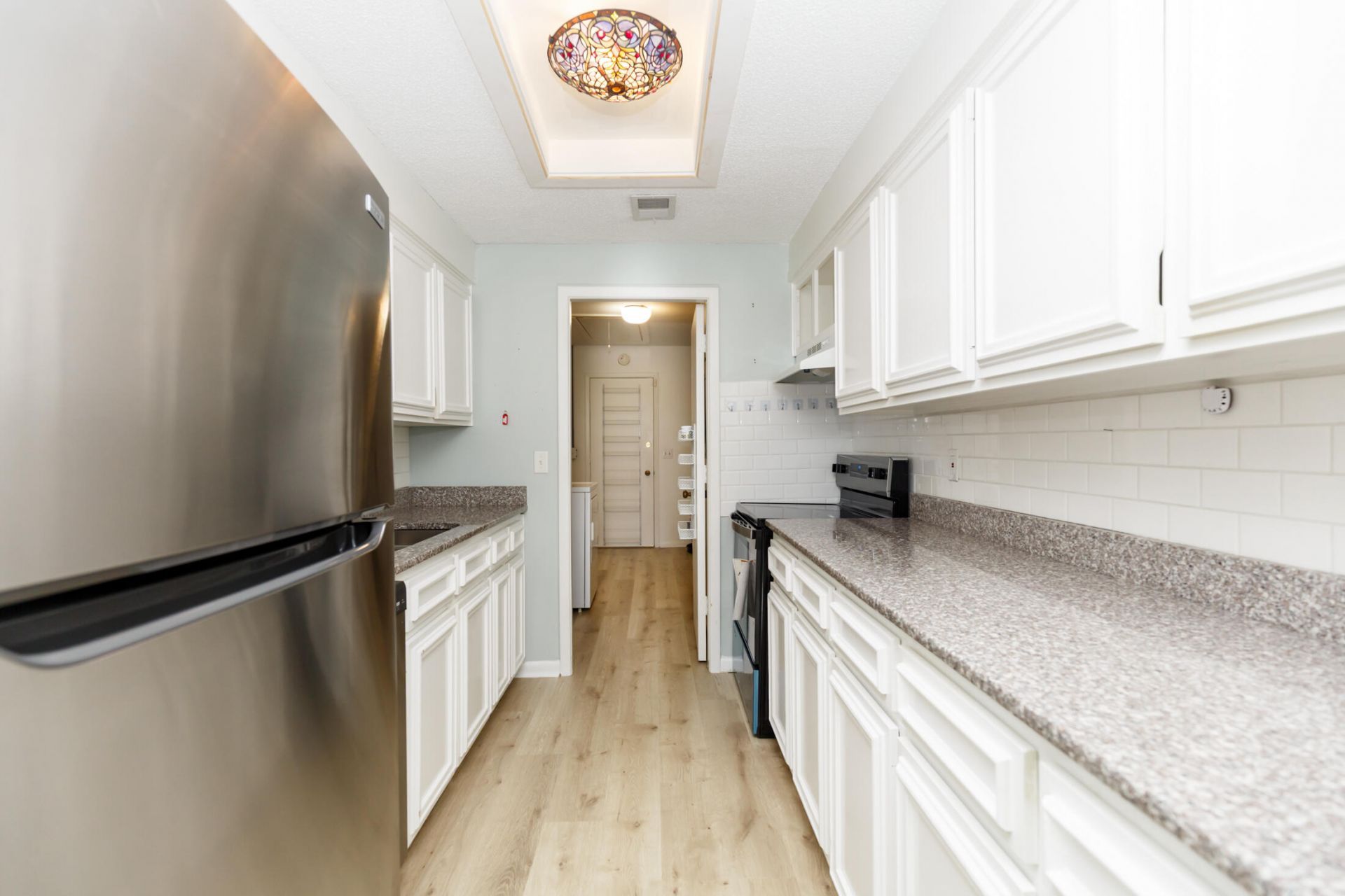 101 Ventura Place Photo 16