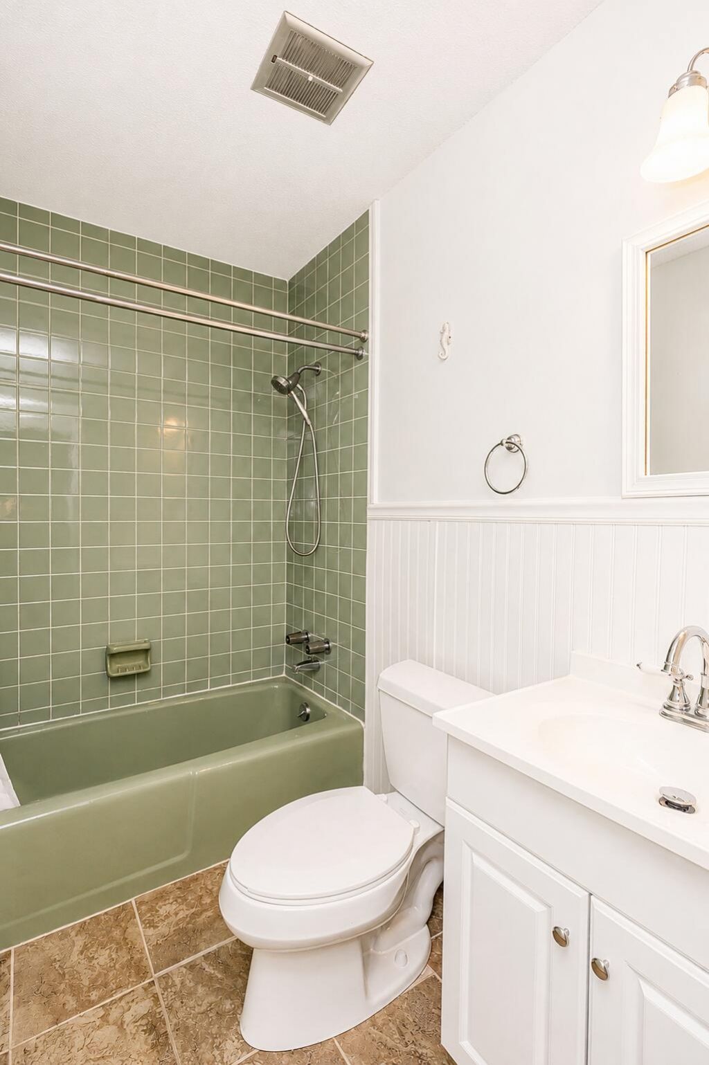 101 Ventura Place Photo 31