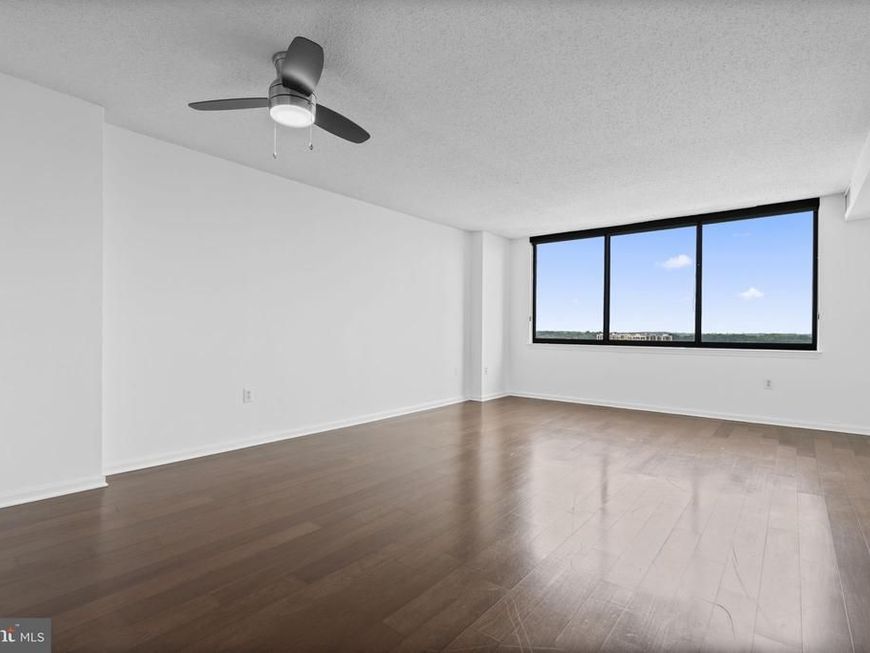 10101 Grosvenor Place , Unit 2013, Rockville, MD 20852 Main Photo
