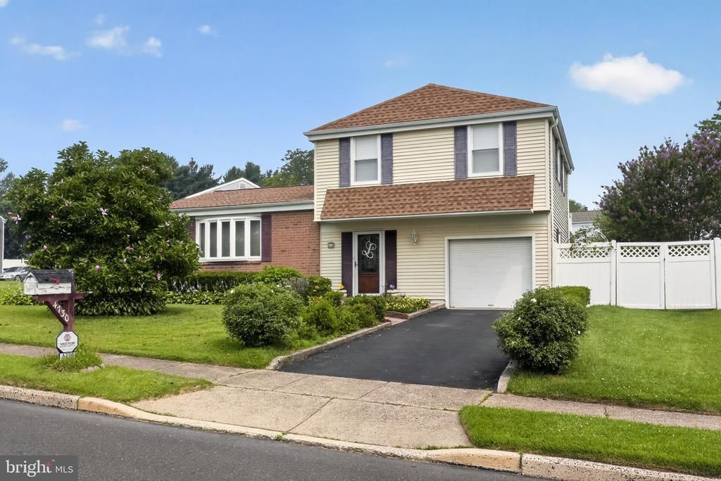 4730 LANFAIR PLACE, BENSALEM, PA 19020