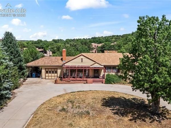 11 Oak Place, Manitou Springs, CO 80829