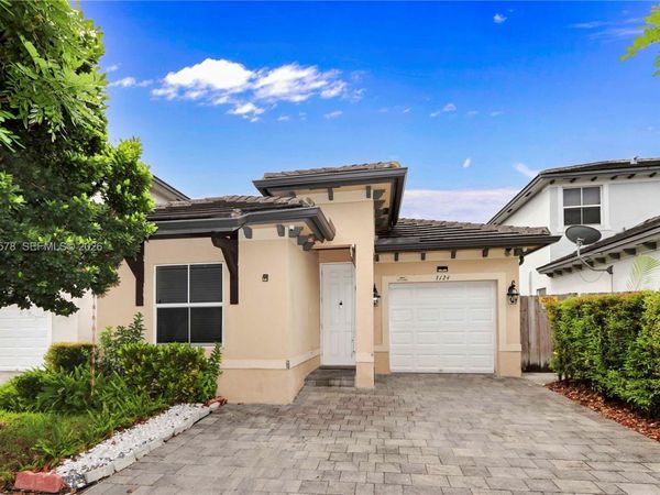 3124 SE 2nd Dr, Homestead, FL 33033