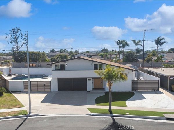 17451 Avalon, Huntington Beach, CA 92647