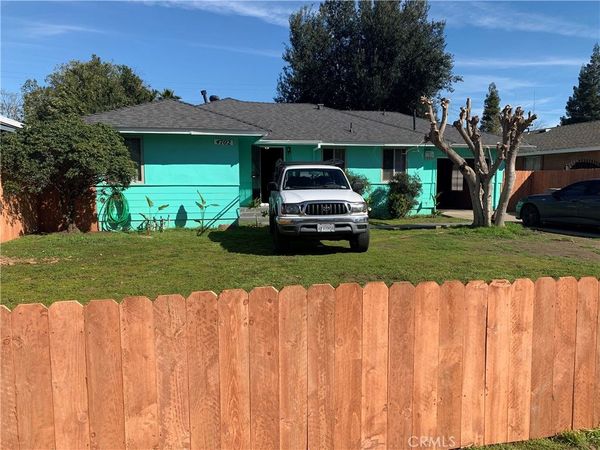 4702 N Fruit Avenue , Fresno, CA 93705