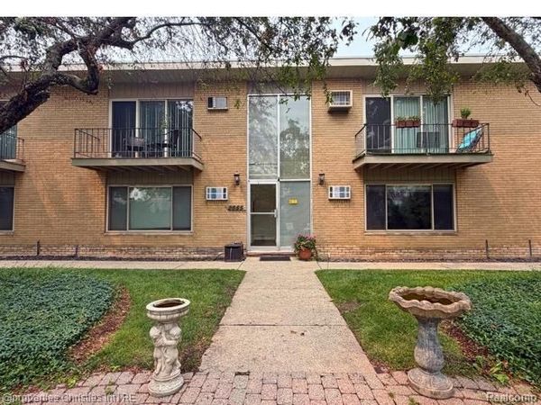 2655 E Maple Road, Birmingham, MI 48009