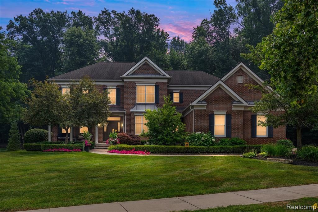 50777 Chesapeake Drive, Novi, MI 48374 Main Photo