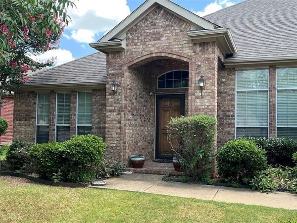 4605 Bellflower Way, Fort Worth, TX 76123