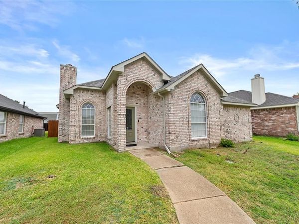 2800 Helen Lane, Mesquite, TX 75181