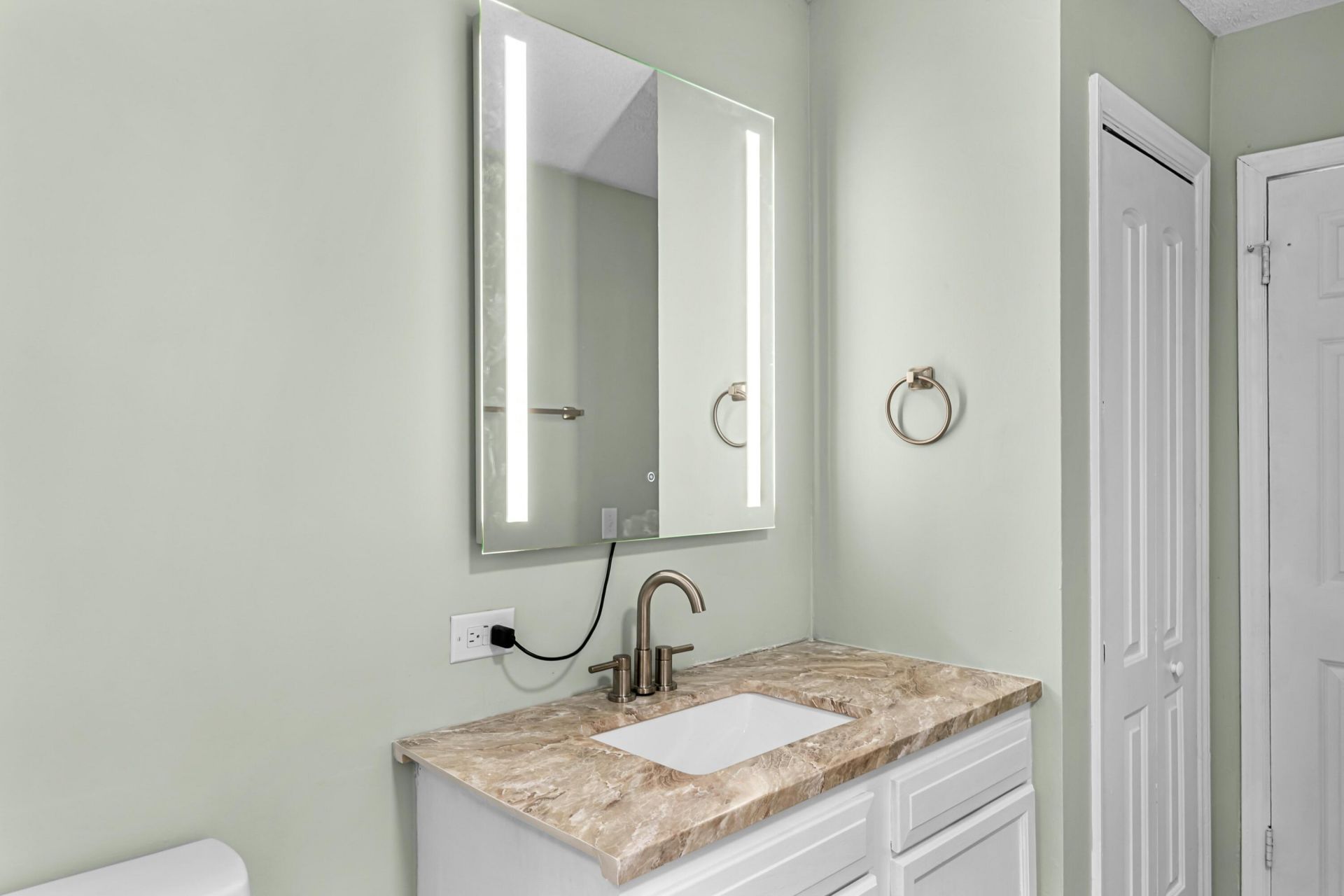 2858 Riley Street Photo 21