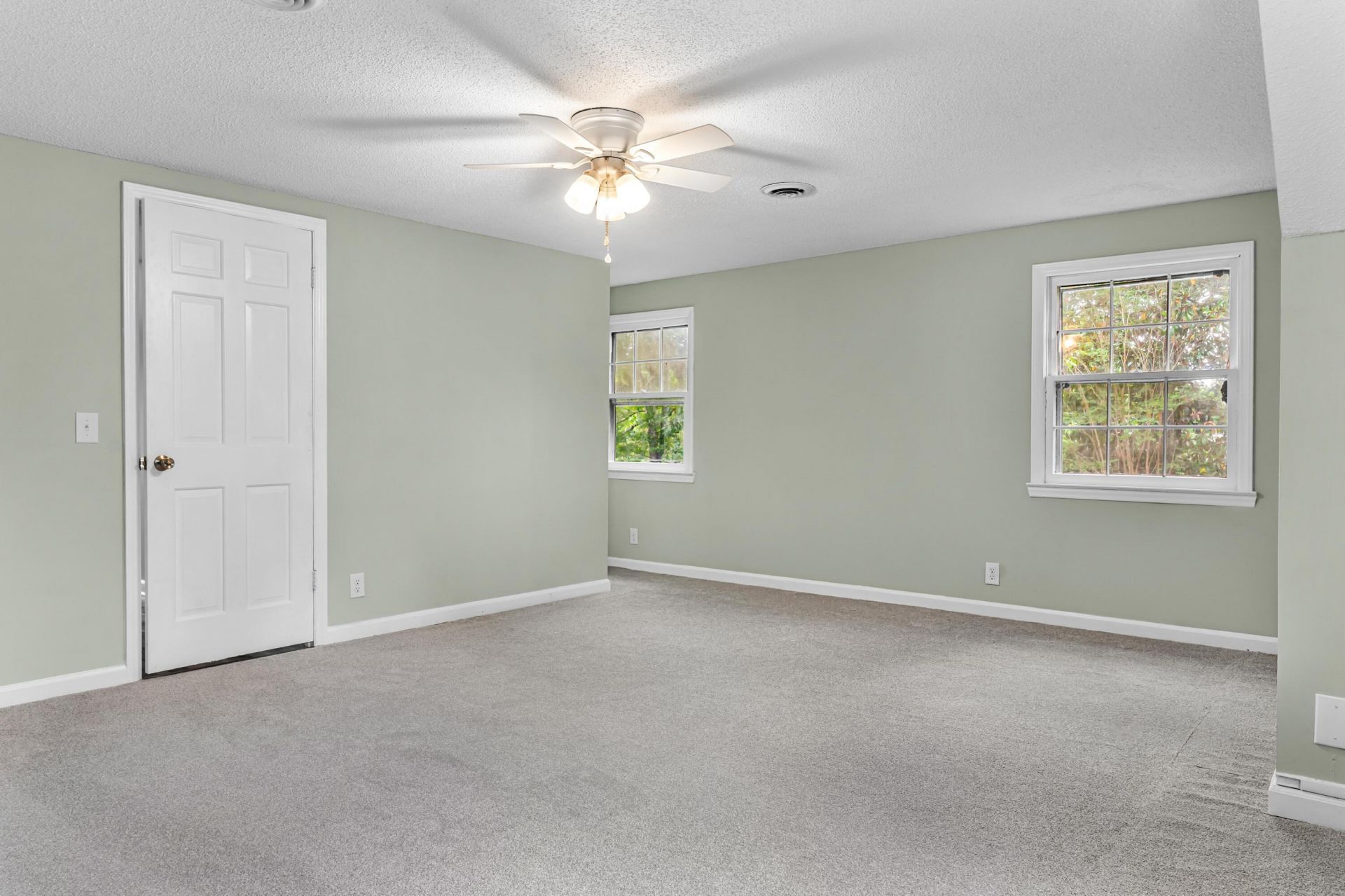 2858 Riley Street Photo 24