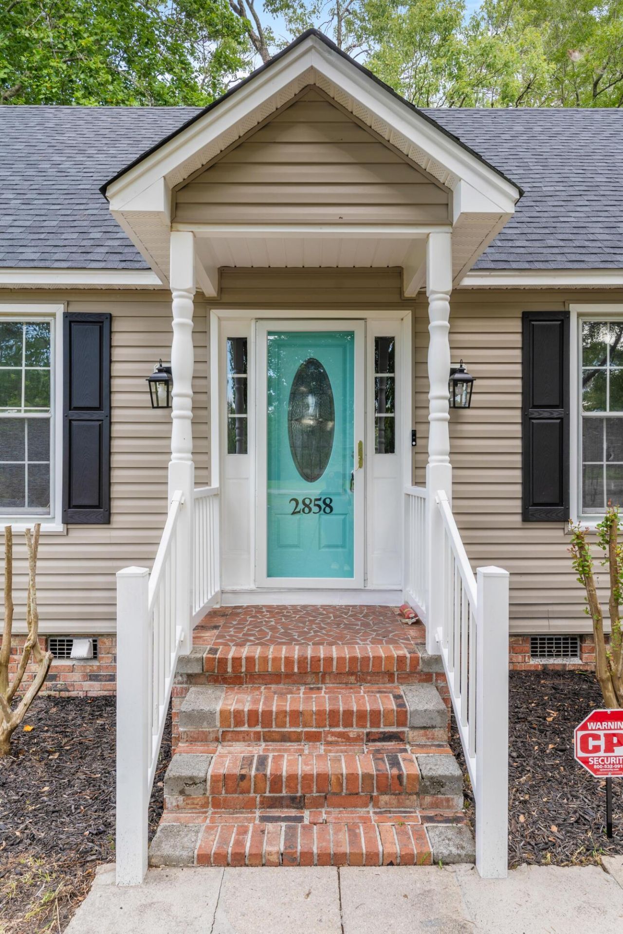 2858 Riley Street Photo 5