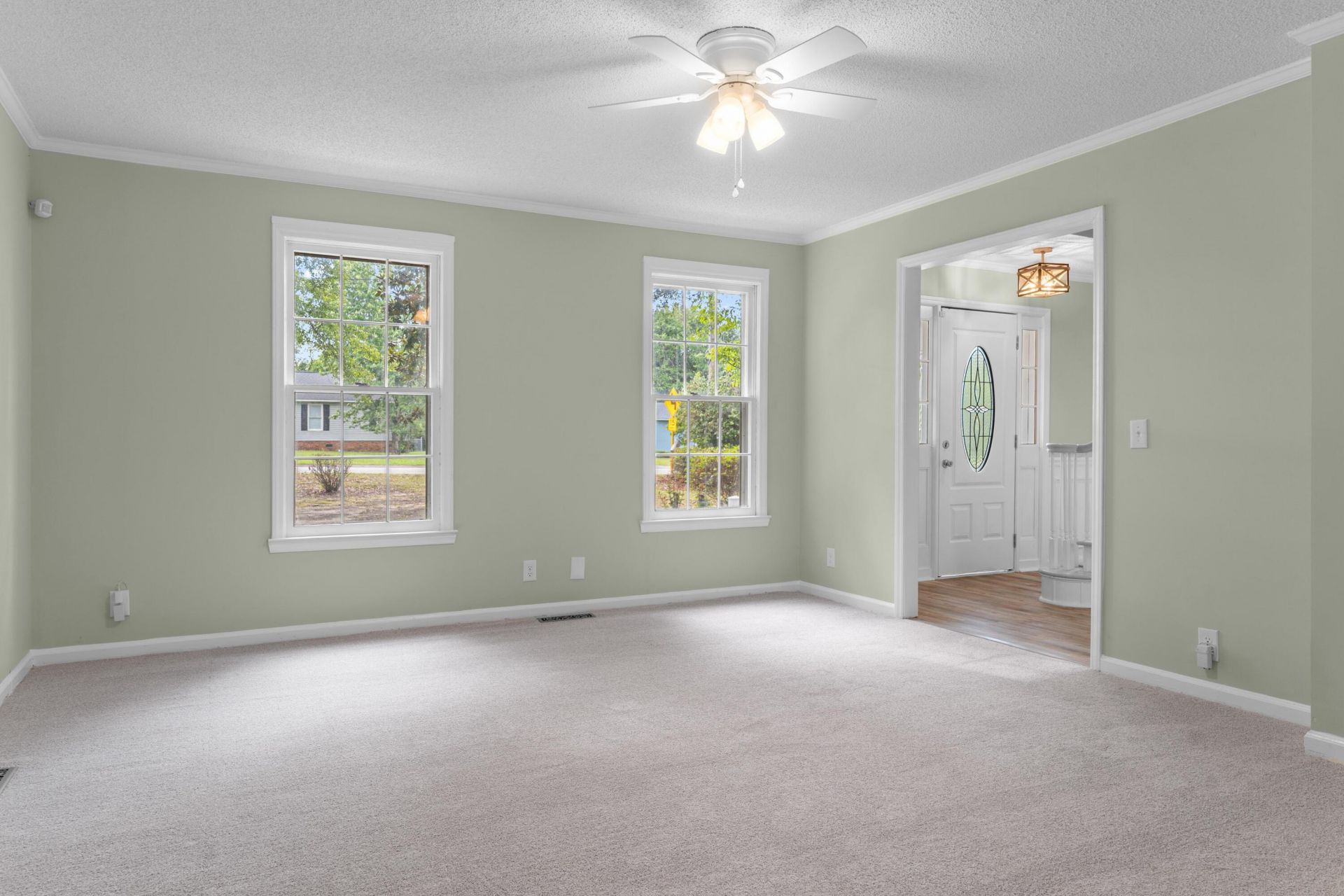 2858 Riley Street Photo 7