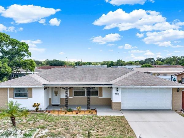 5642 DOVE DRIVE , NEW PORT RICHEY, FL 34652