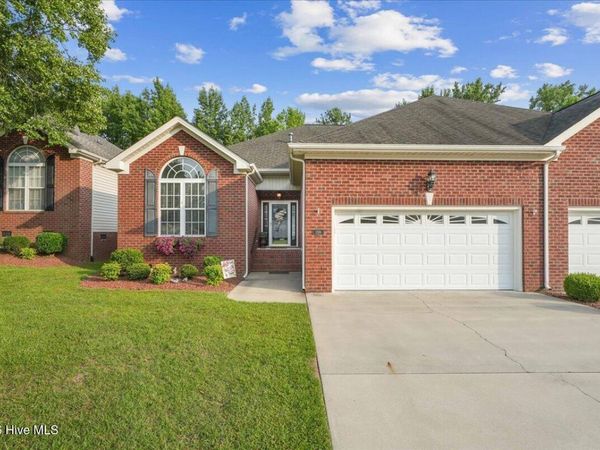 208 Commonsgate Drive, Goldsboro, NC 27530